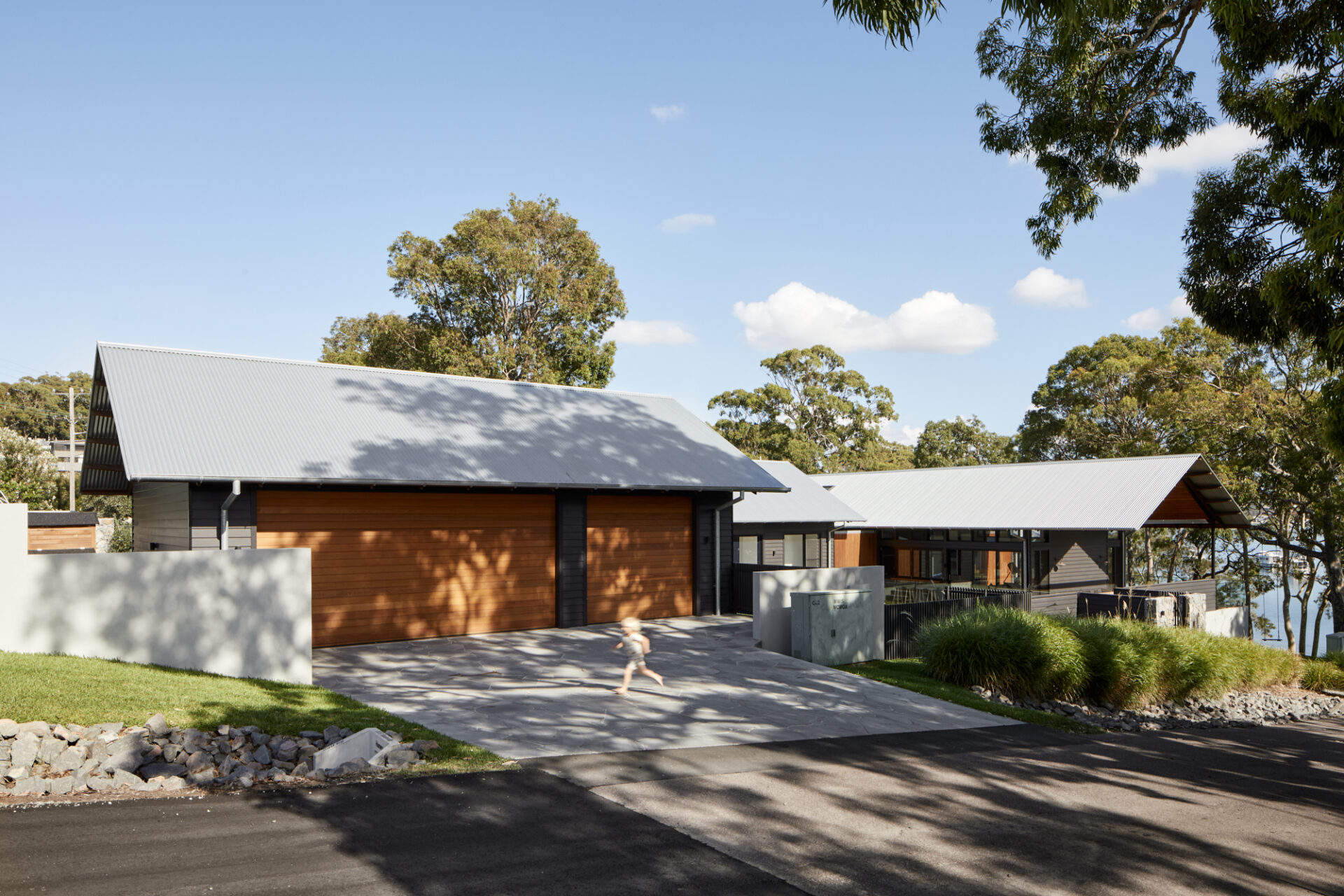 Wangi Waterfront House
