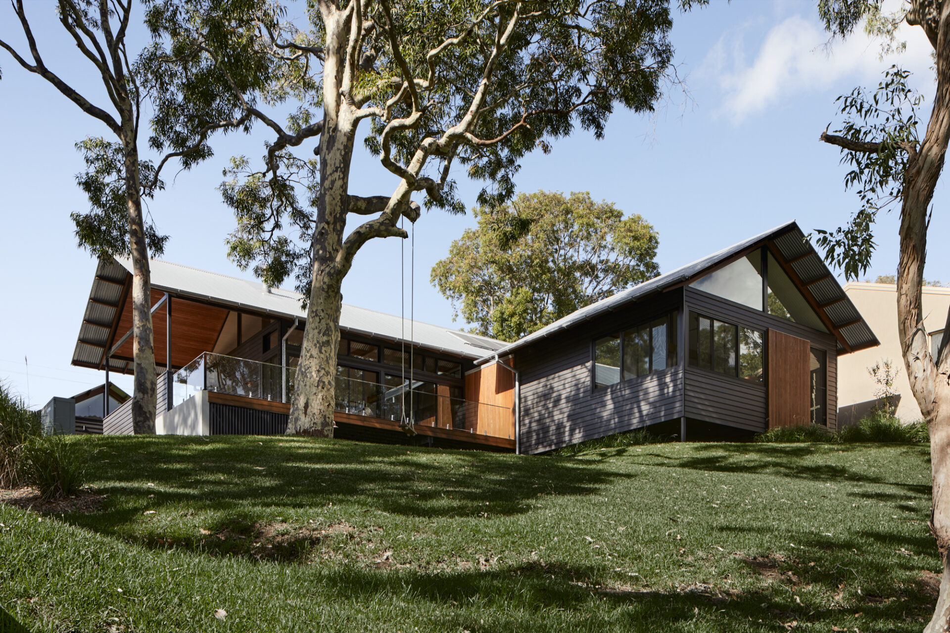 Wangi Waterfront House