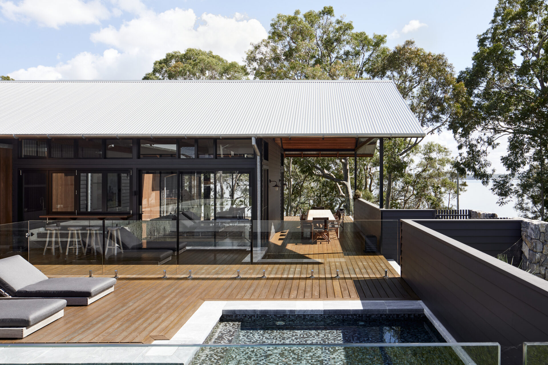 Wangi Waterfront House