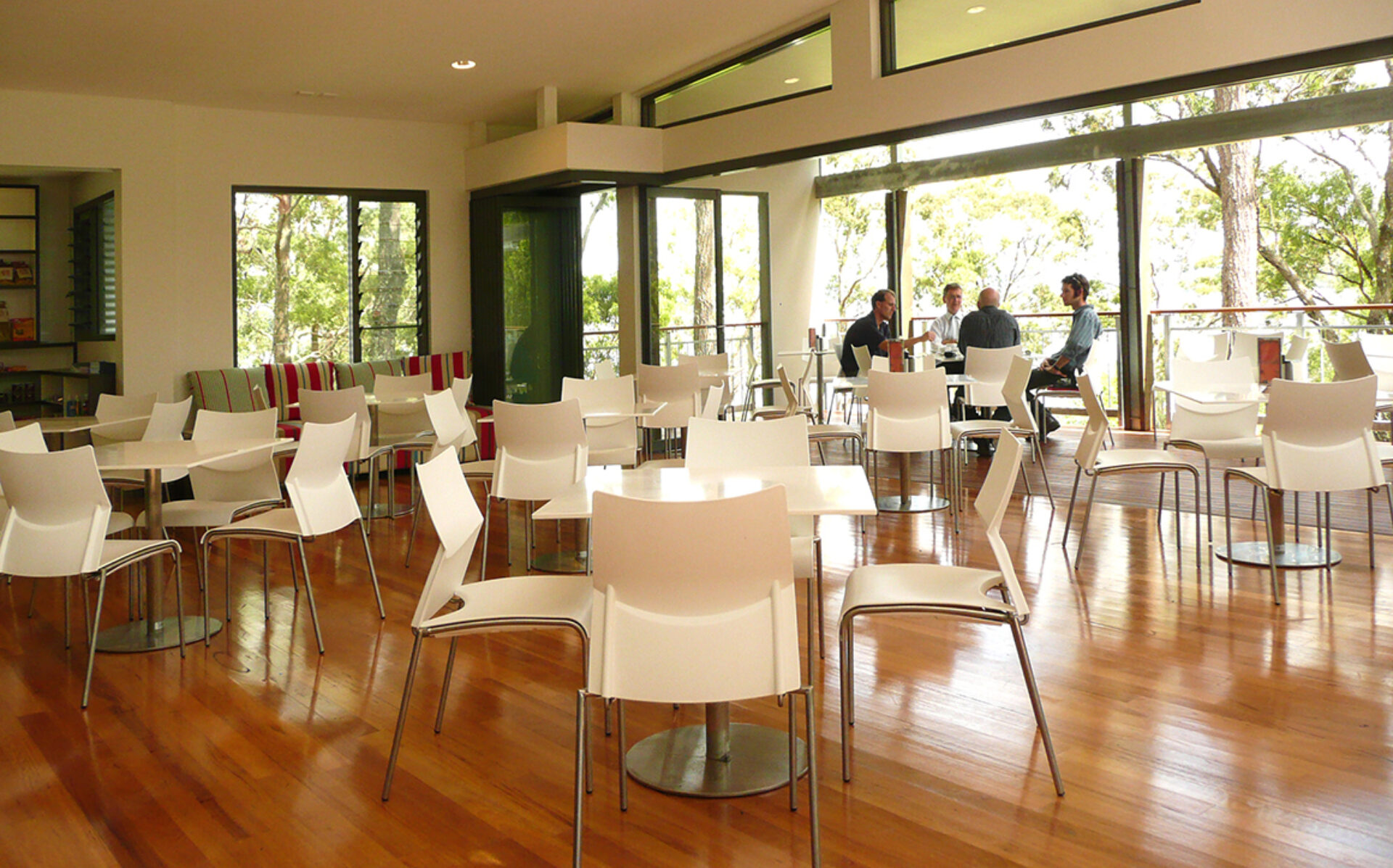 The Lakehouse Cafe, Wallarah